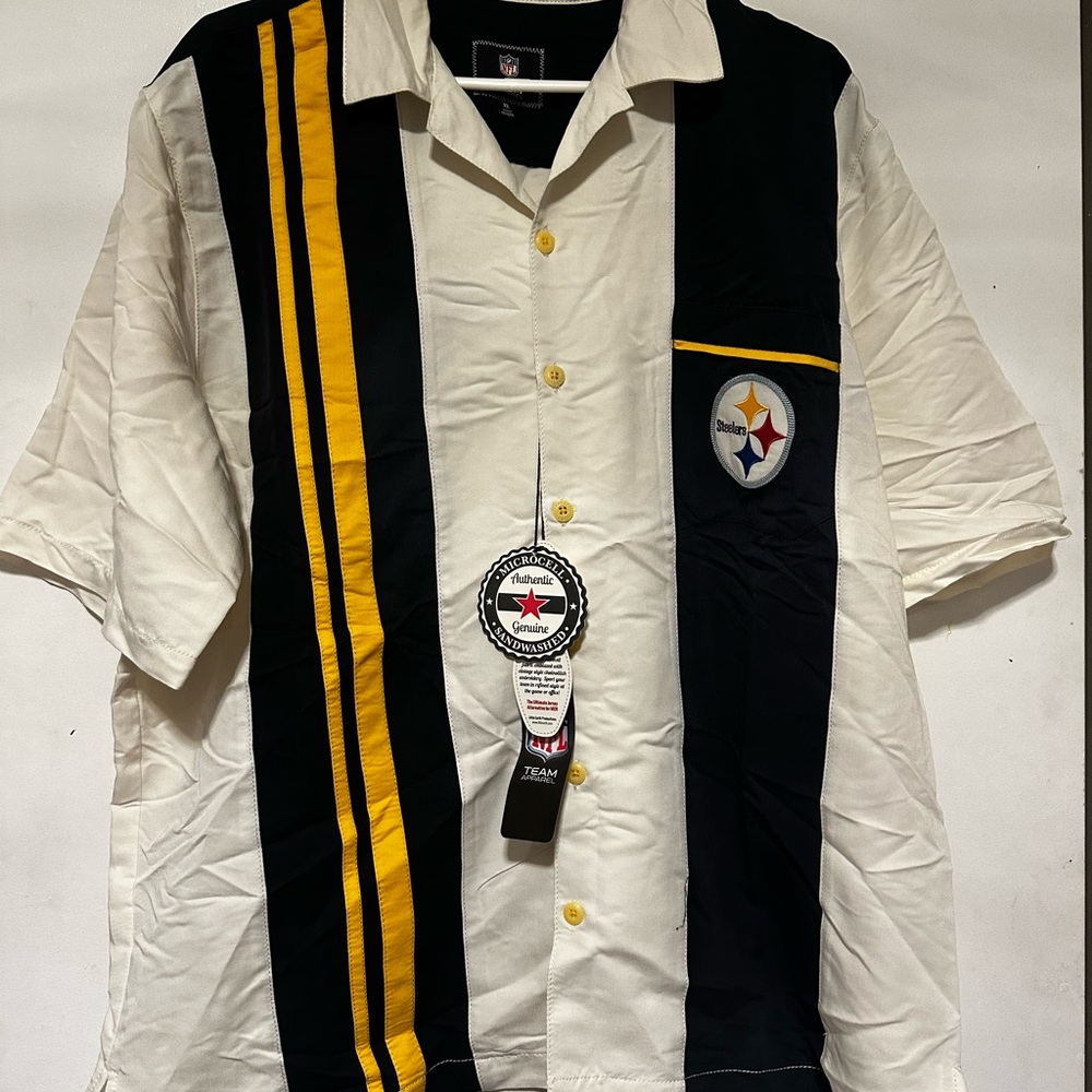 Team Apparel Black and Yellow Casual Button-Down Shirt New NFL STEELERS